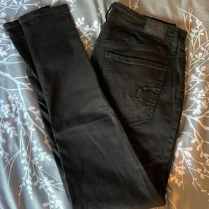 American Eagle High-Waisted Jeggings